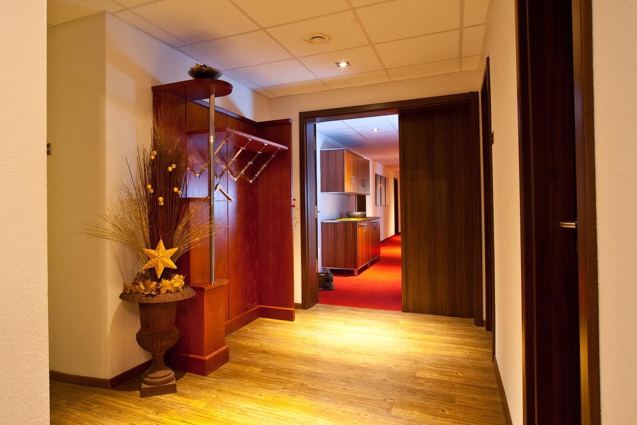 Hotel-Renner Buchbach Eksteriør billede